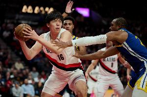 媒体人：明天杨瀚森又要对勇士 开拓者士气如何需不需调整还未知