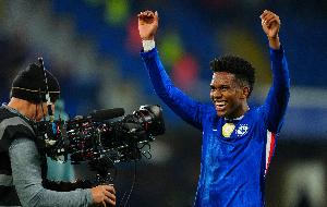 从3岁求参赛到欧冠破门！埃斯特旺的纯正桑巴征服切尔西