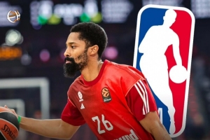 主帅谈丁威迪首秀6分：NBA赛季期间不训练 咱周末两练方便他过渡